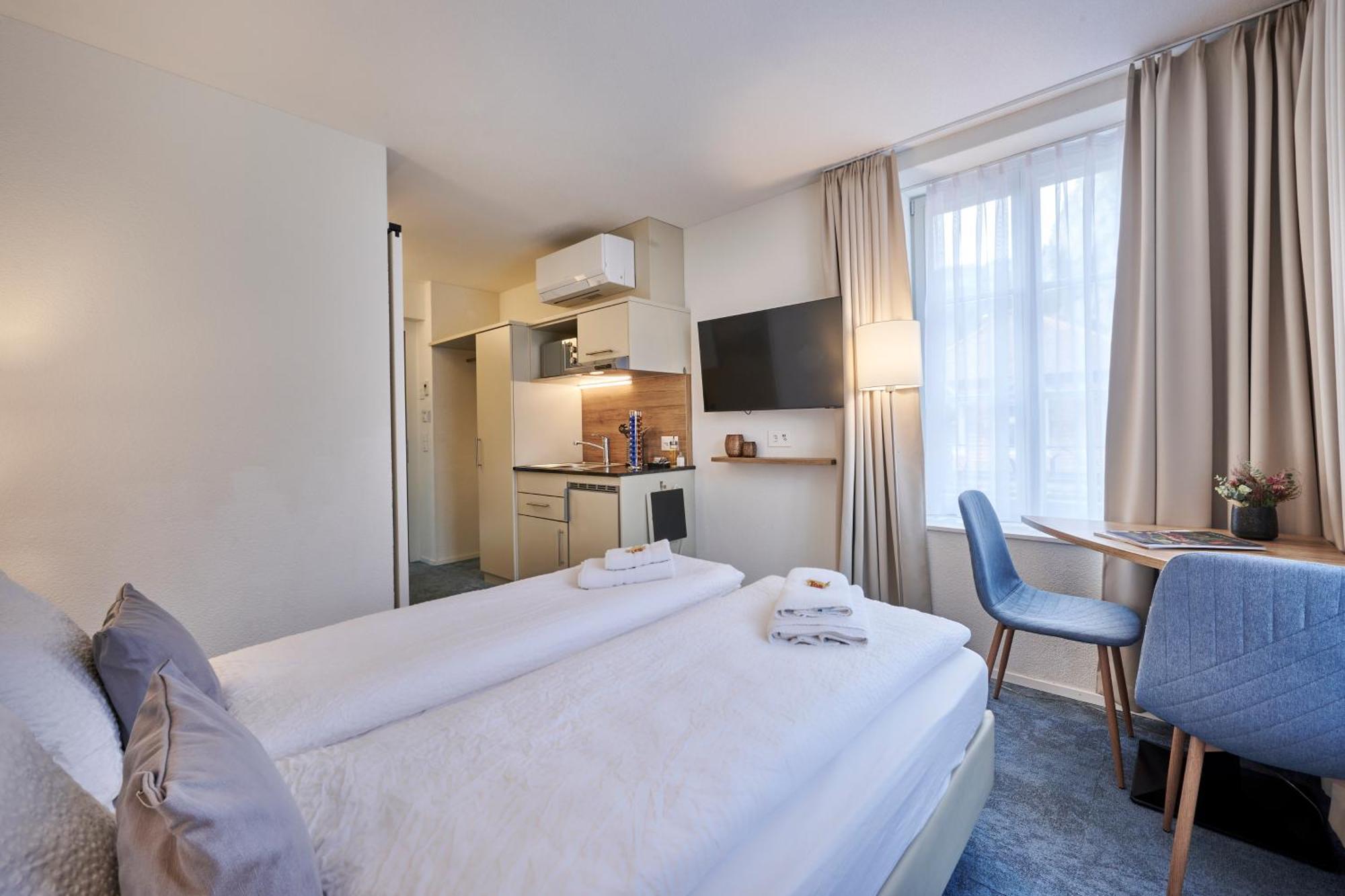 Aparthotel Krone - Self Check-In Unterseen Екстериор снимка